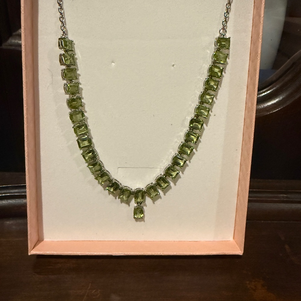 Elegant Green Natural Peridot Gemstone Necklace